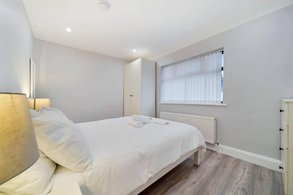 Ardoyne Lodge 'Sleeping 4 Guests' Belfast Buitenkant foto