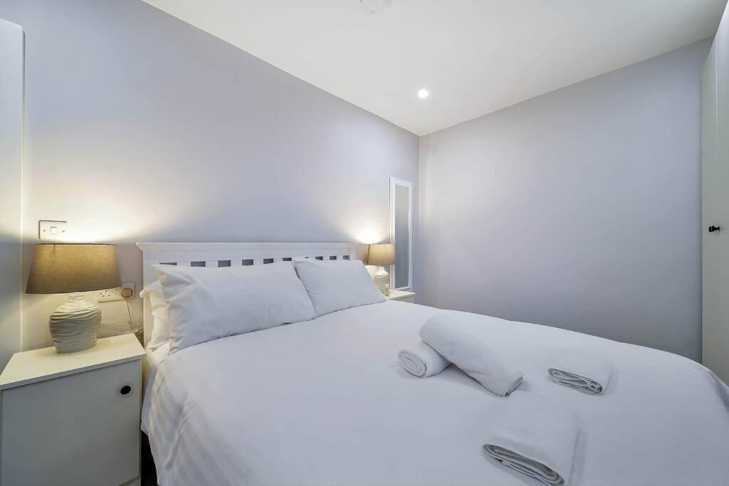 Ardoyne Lodge 'Sleeping 4 Guests' Belfast Buitenkant foto