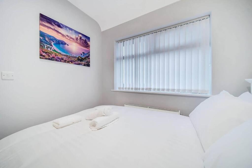 Ardoyne Lodge 'Sleeping 4 Guests' Belfast Buitenkant foto
